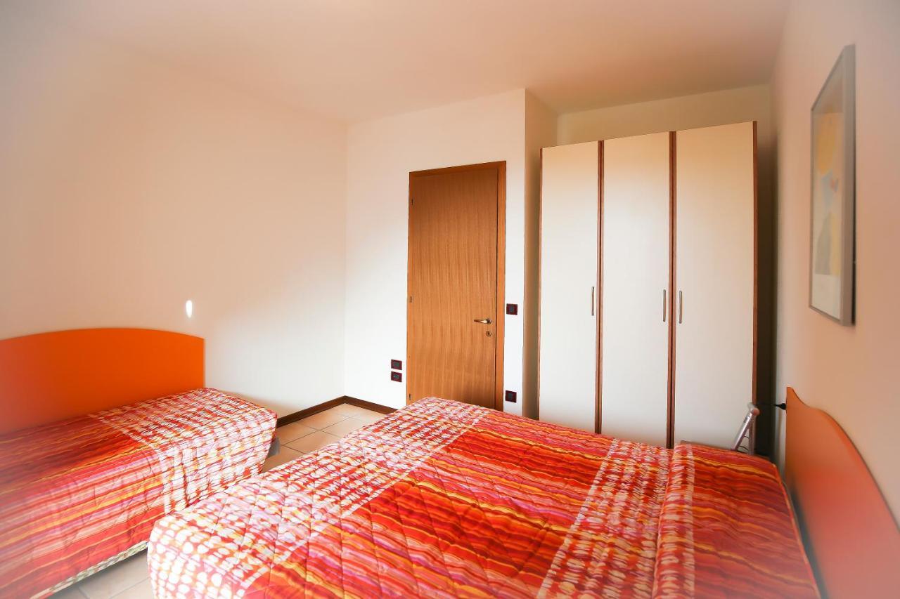 קאורלה Altanea Apartments Con Piscina מראה חיצוני תמונה
