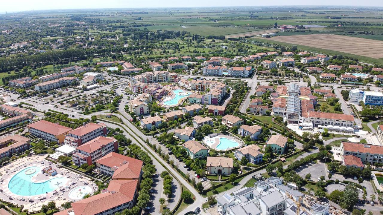 קאורלה Altanea Apartments Con Piscina מראה חיצוני תמונה