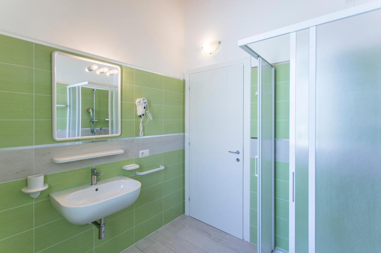 קאורלה Altanea Apartments Con Piscina מראה חיצוני תמונה